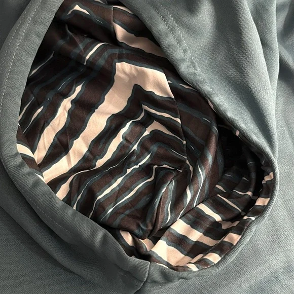 ❌SOLD❌NWT [Zubaz] Philadelphia Eagles NFL Logo Hooded Sweatshirt Men's M - Picture 8 of 12